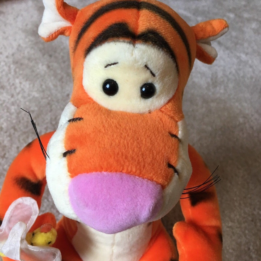 Disney Winnie the Pooh Tigger w/ Butterfly by Gund Plush Stuffed Animal Toy 10" - Picture 12 of 12